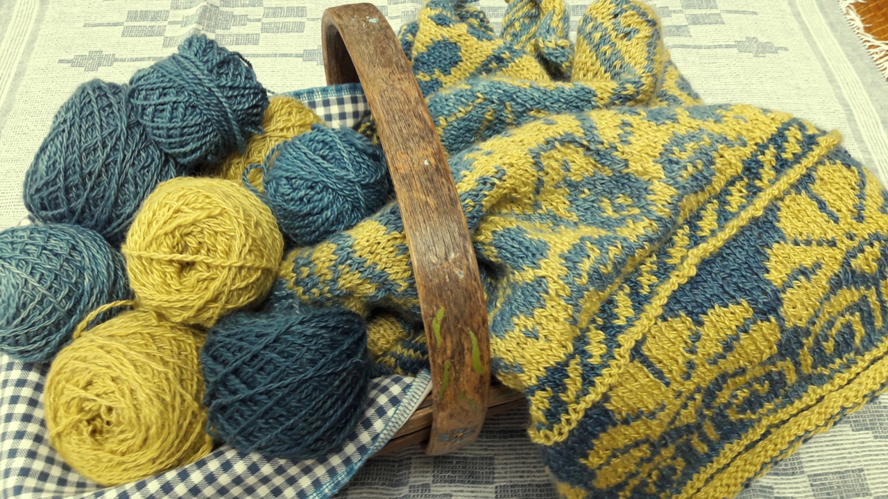 My Russian Jumper – handspun, naturally dyed and hand knitted – part 1