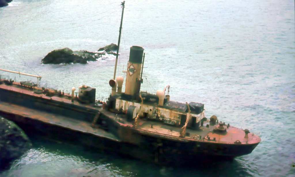 SS Hemsley 1 wrecked off Fox Cove, near Trevose Head in 1969 (c) Madeleine Jude 2017